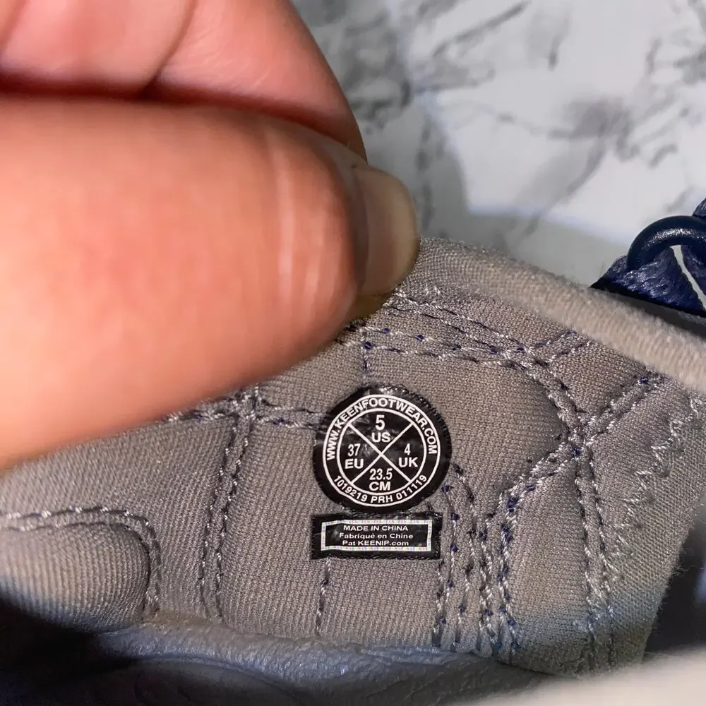 Keen Boys Big Kids Navy Blue Gray Venice H2 Sandals Youth Size 5